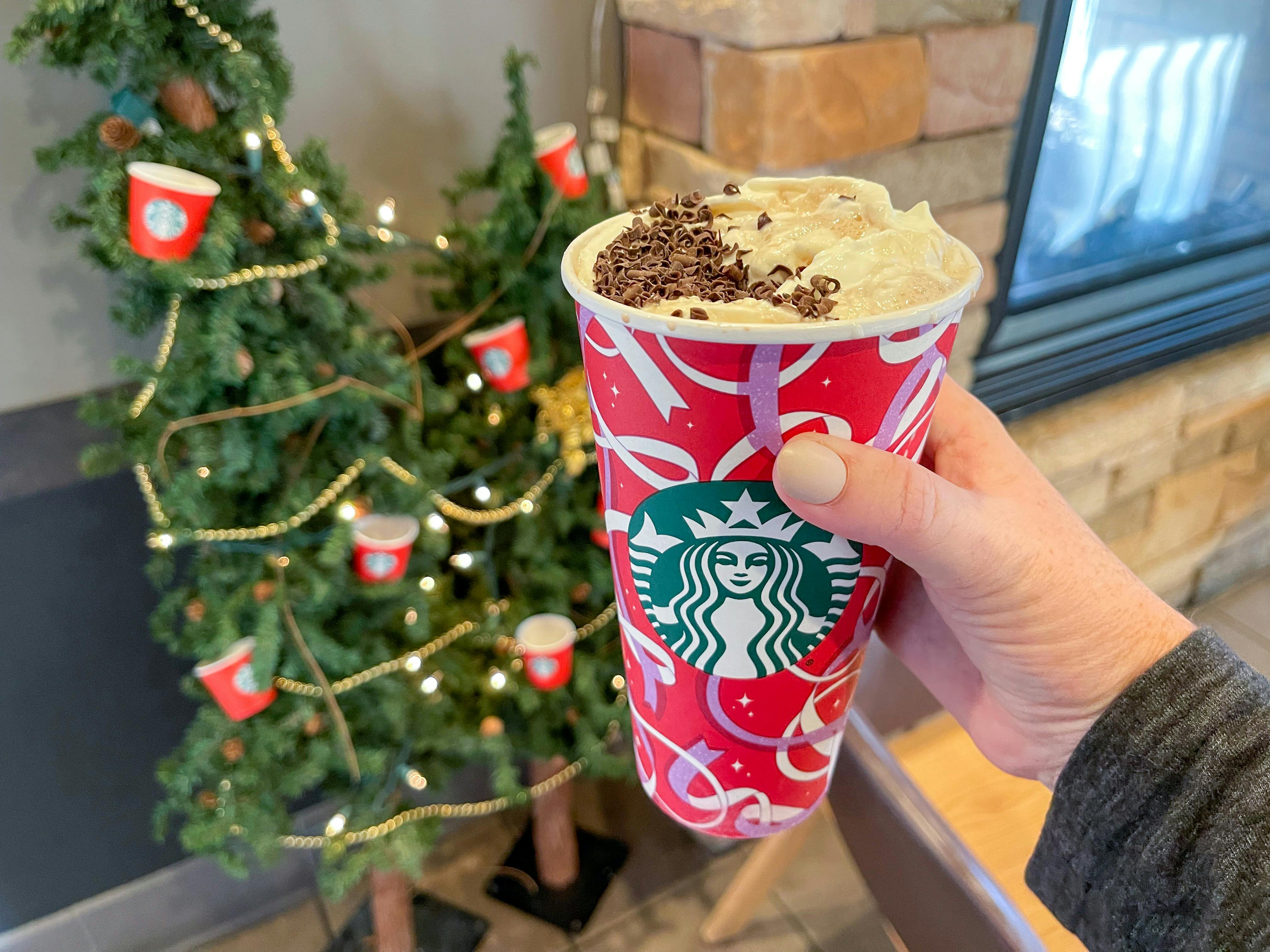 Starbucks Holiday Drinks, Syrups & Menu Hacks for 2022 The Krazy