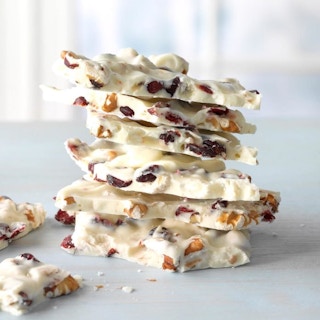 white candy bark holiday treat 1543525514