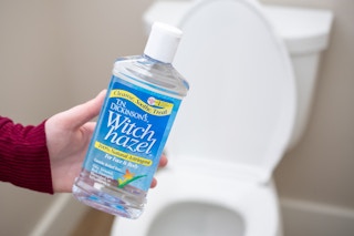 20181212 kcl witch hazel hacks soothe external hemorrhoids 01 1544826388
