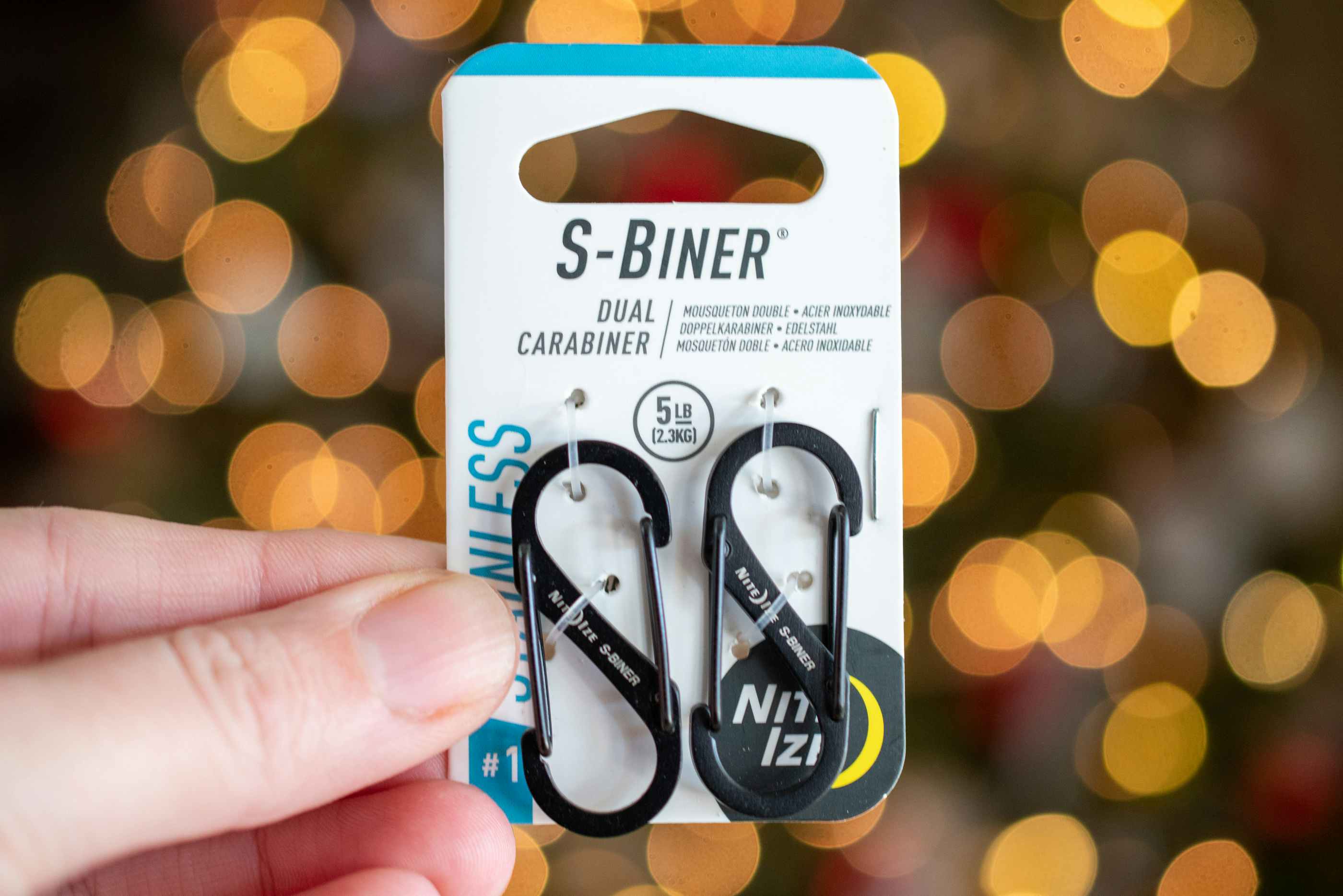 stocking stuffers under $5 - A pack of dual carabiner clips