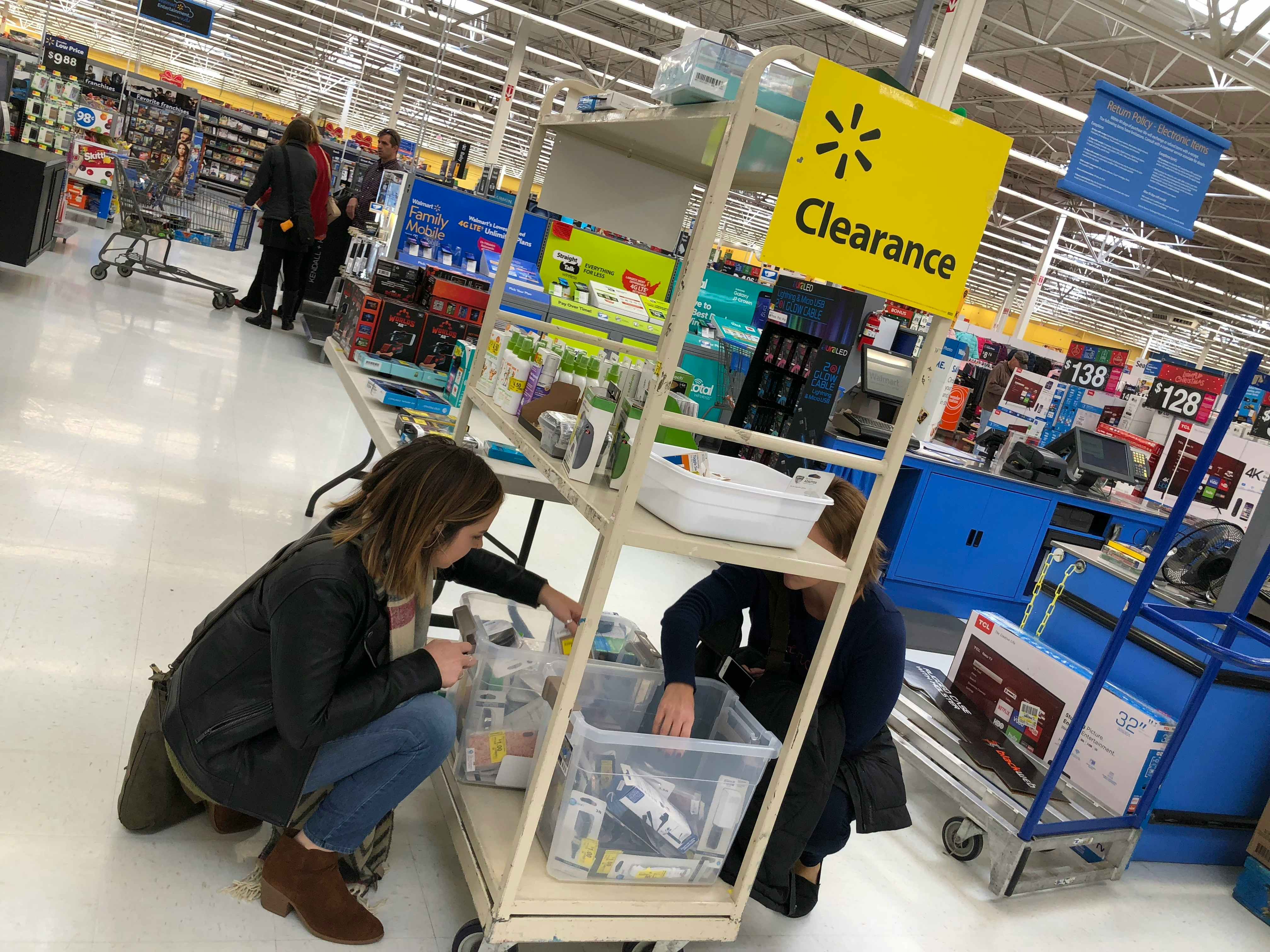 Shop the Pioneer Woman Clearance at Walmart