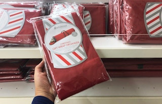 kohls holiday storage 122618c