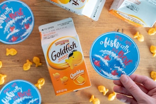 someone holding you are ofishally the best card next to goldfish