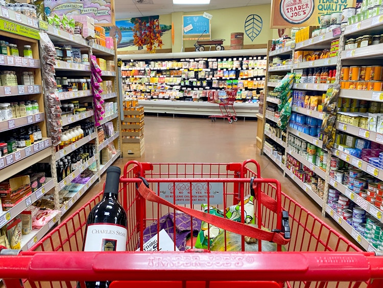 trader joes cart in middle of store aisle