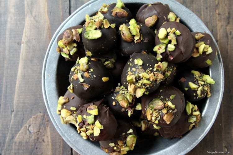 18 Mouthwatering, EasytoMake Truffle Recipes for Your Valentine The