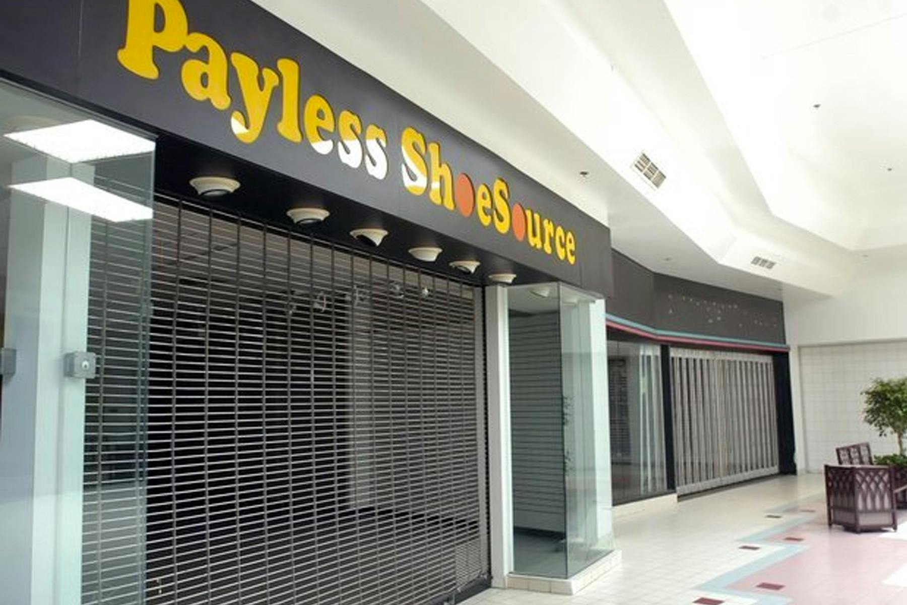 payless closing deals