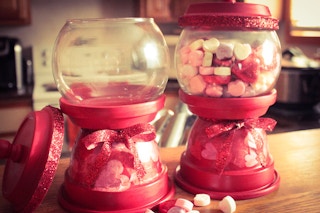 diy wedding candy jars 1553811619