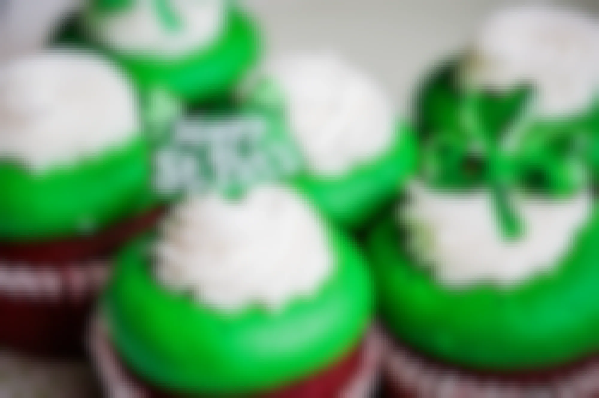 Cupcakes with green frosting and St Patricks day decorations