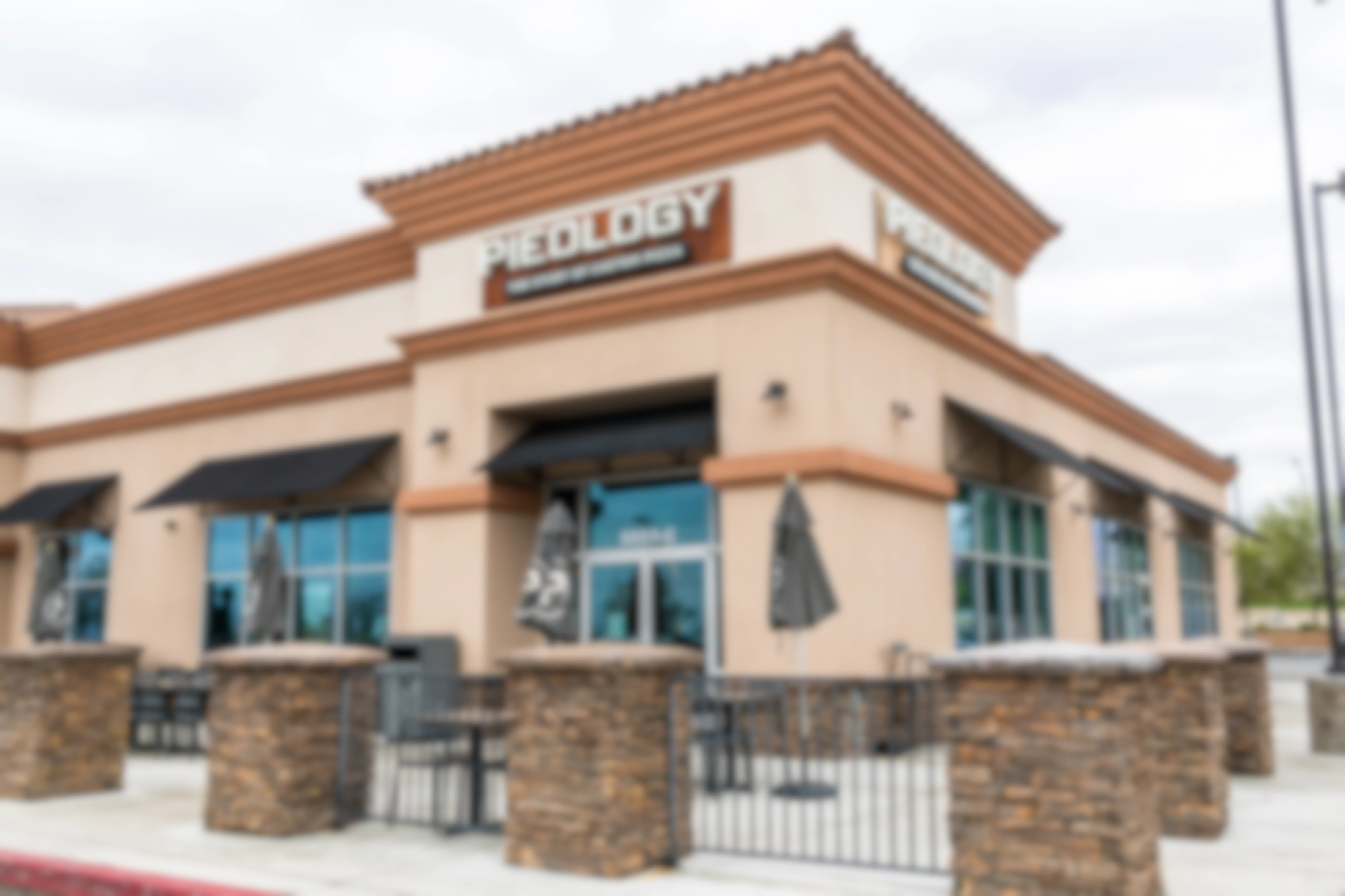 Pieology restaurant with outdoor seating