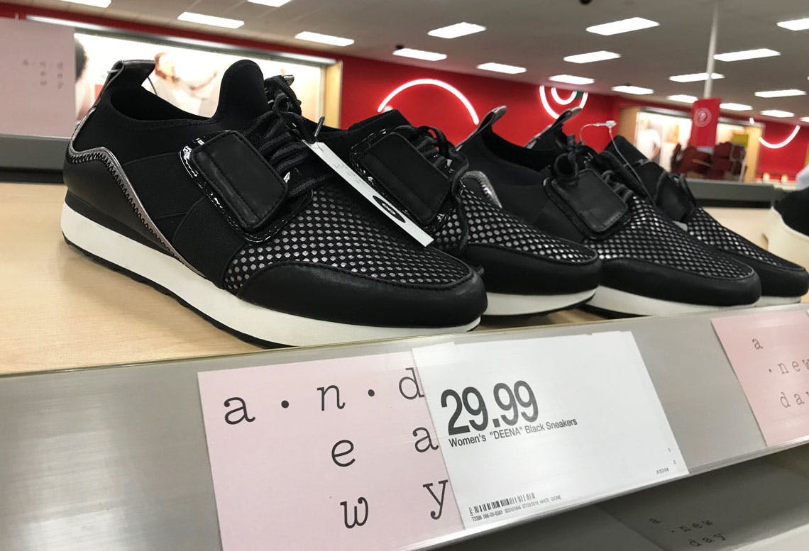 Target-Sneakers-MO331