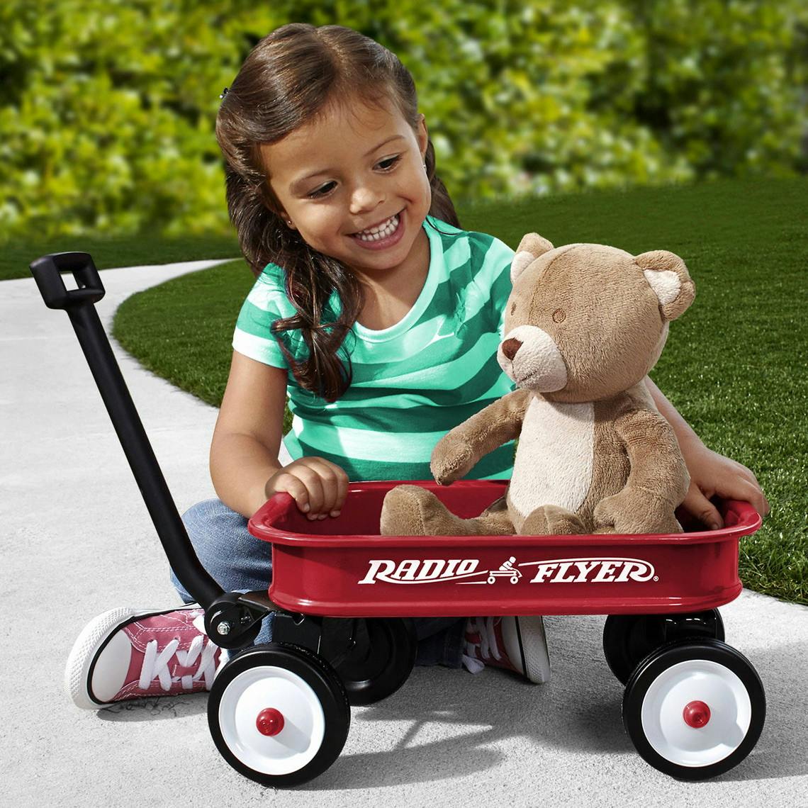 little red toy wagon radio flyer