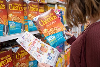 20190402 kcl joanie heather kroger fredmeyer buyfivesavefive cereal 02 1554848021