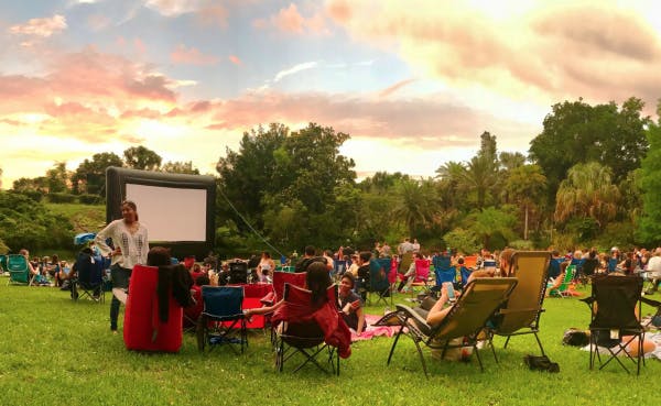 Free things to do in Orlando: Free outdoor movies