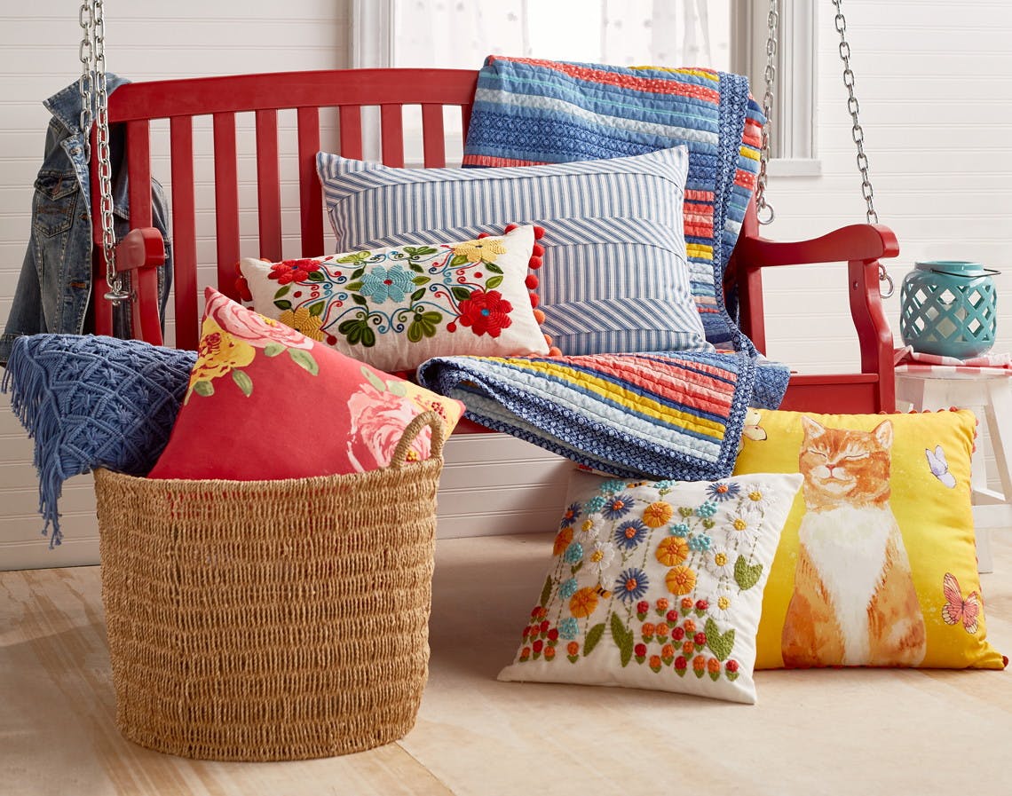 Pioneer Woman Walmart Outdoor Pillows And Cushions Pioneer Woman