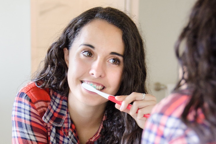 Make toothpaste instead of Buying it
