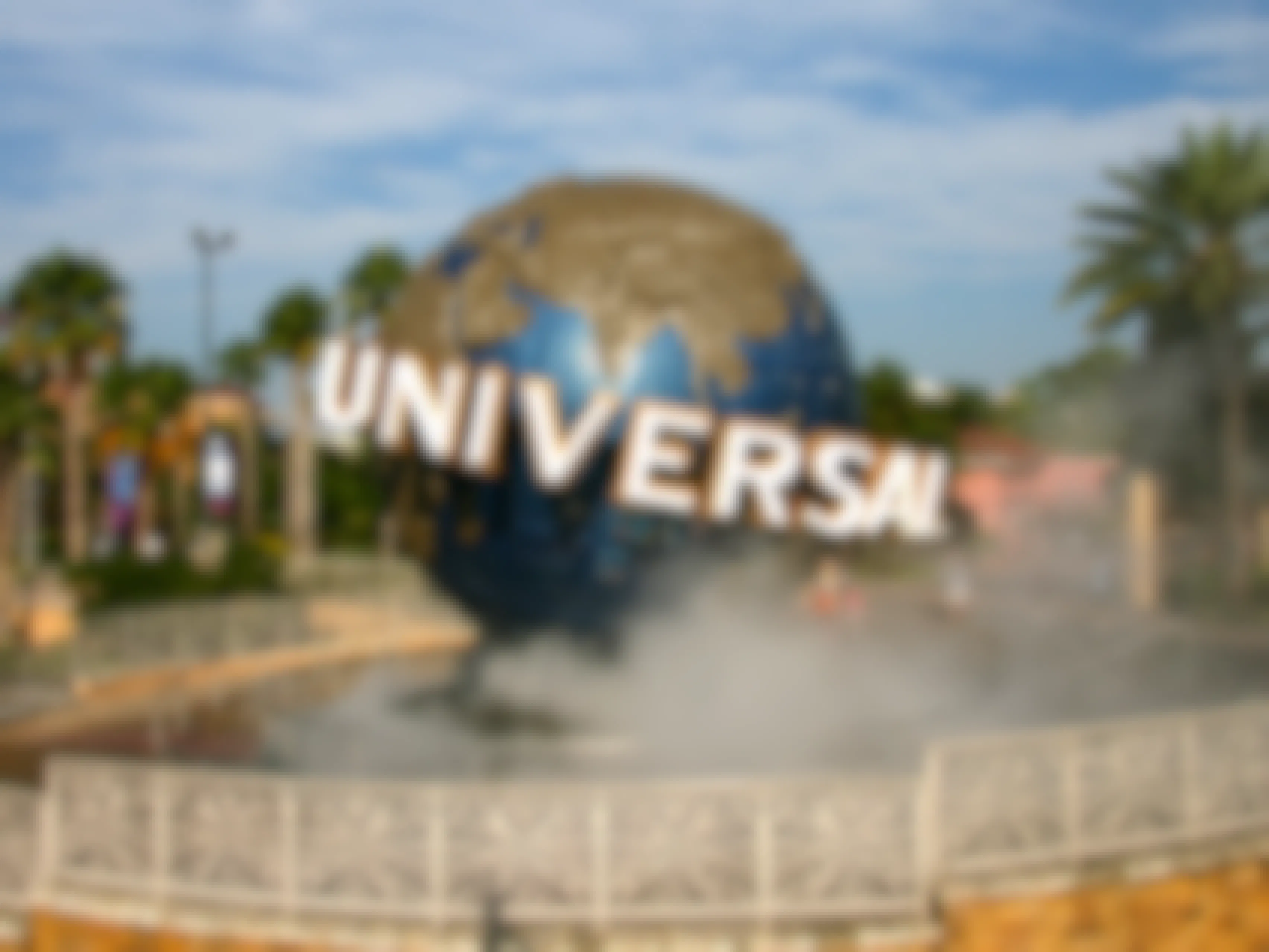 universal globe at universal studios orlando