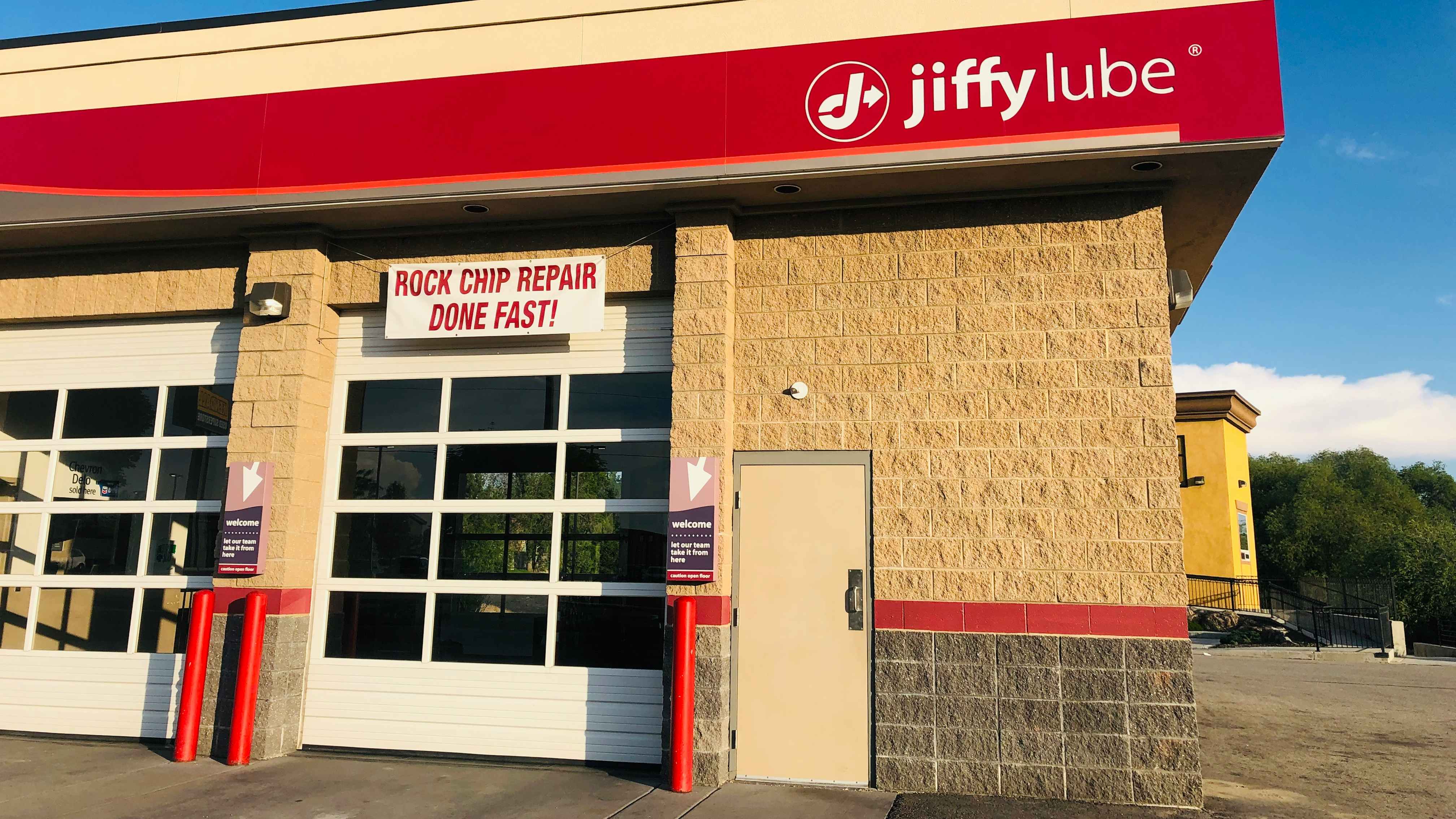 store front for jiffy lube