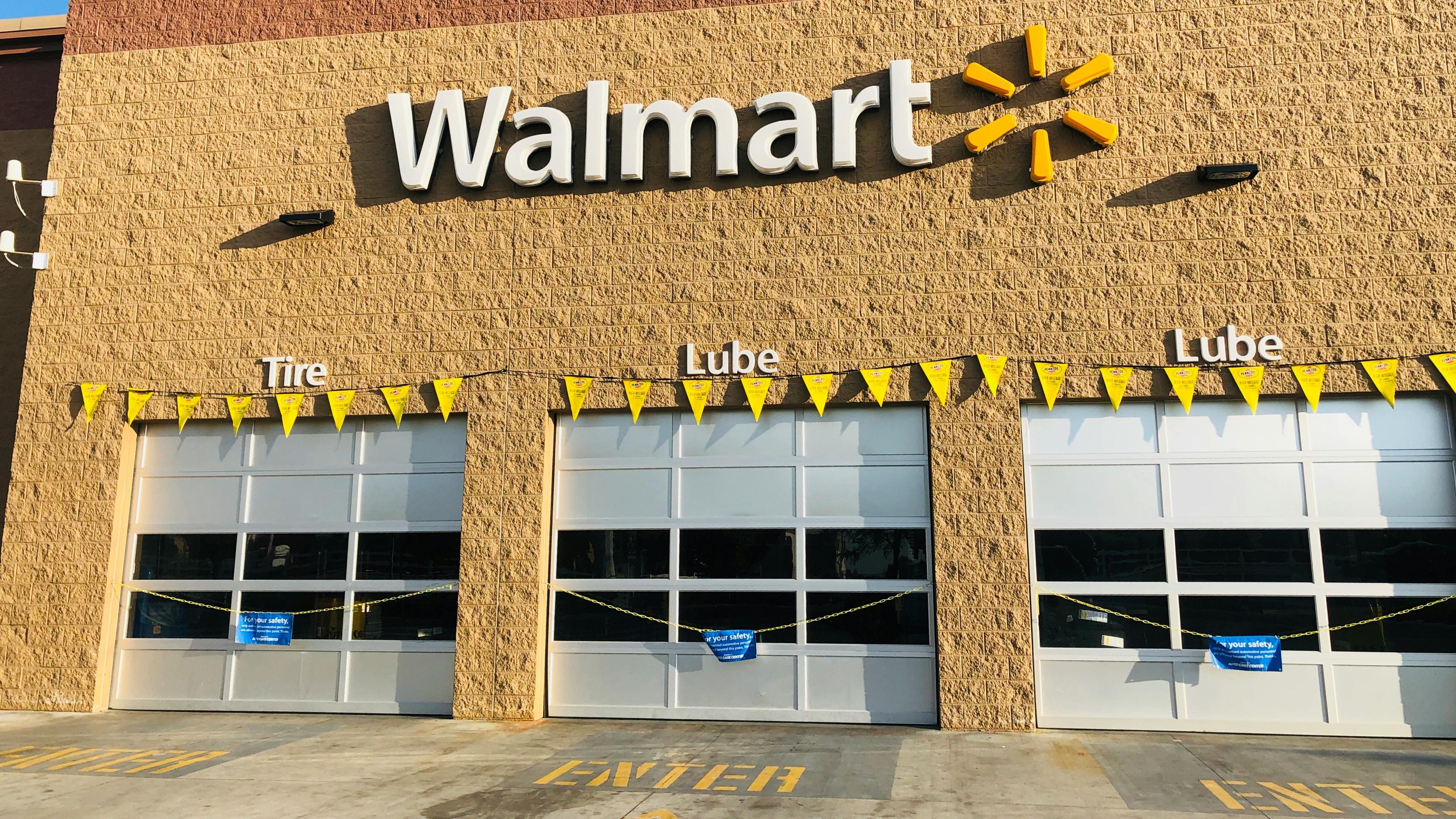 How Much Is An Oil Change At Walmart In 2022? (Guide)