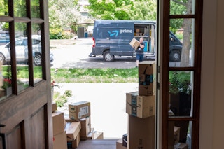20190610 kcl amazon prime hacks delivery truck 01 1563023030