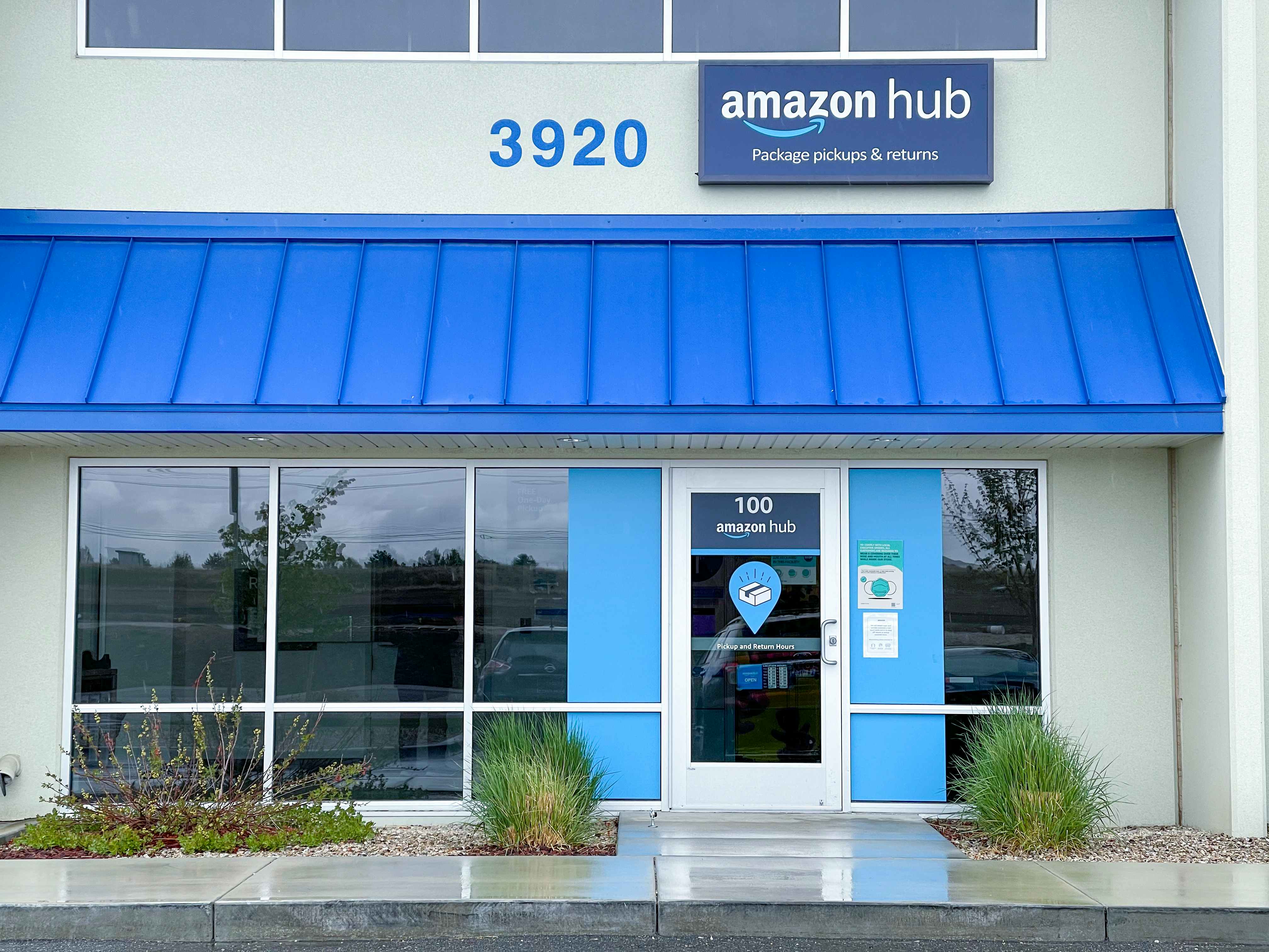 The outside of an amazon hub location