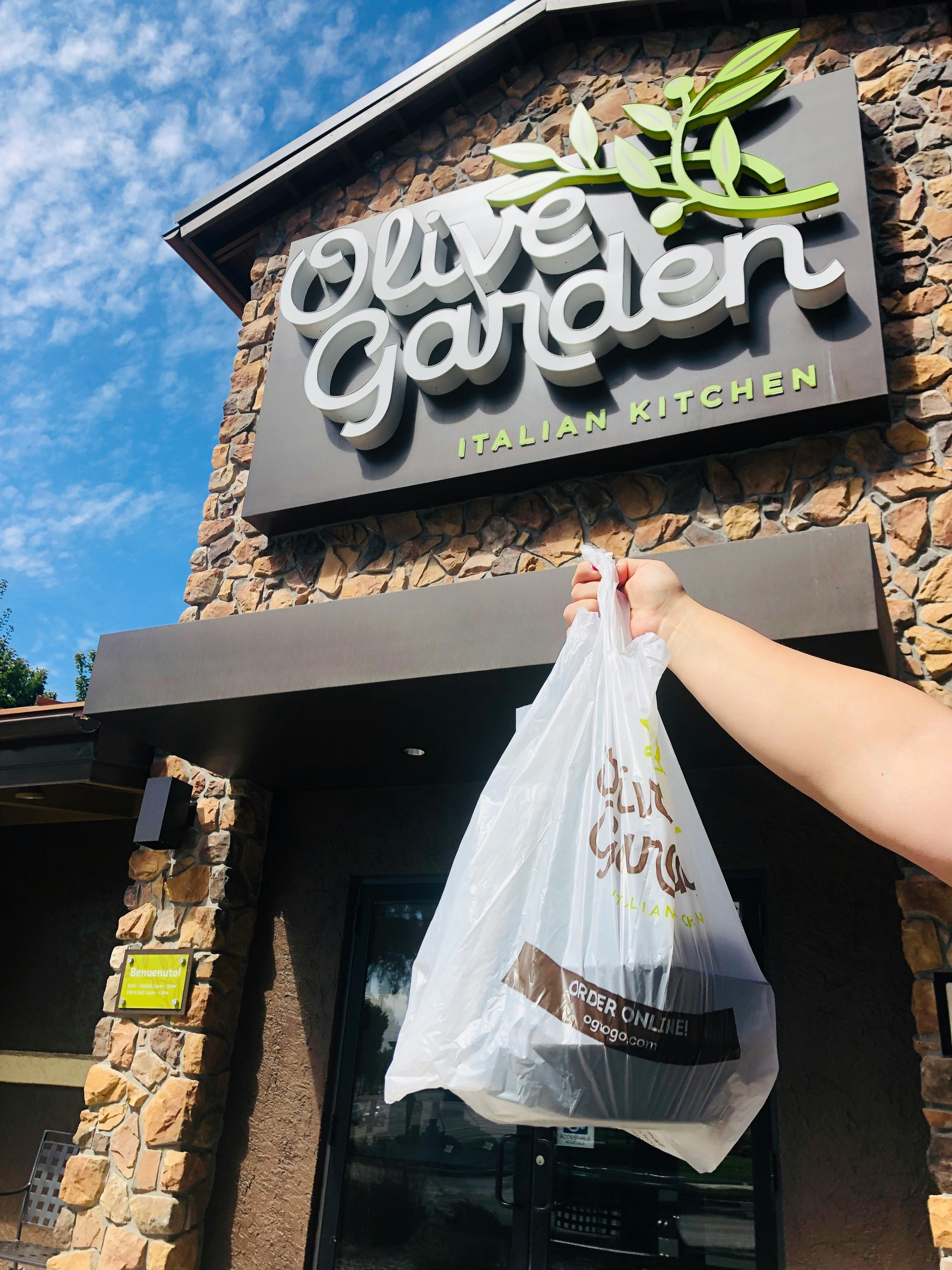 10 Places to Get Free or Cheap Burgers on National Cheeseburger Day 2019 - The Krazy Coupon Lady