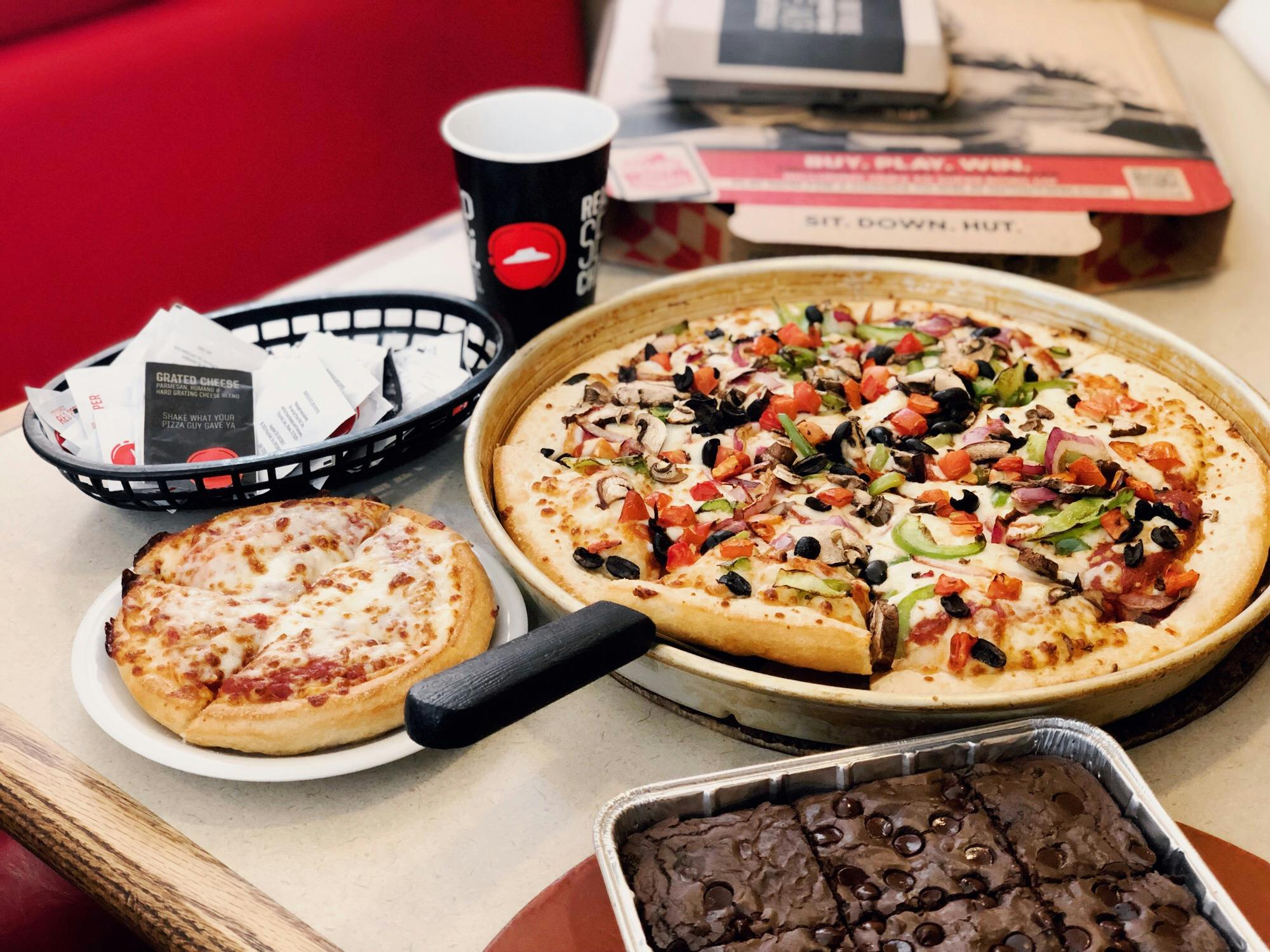 17 Pizza Hut Deals And Savings Tricks You Can T Live Without The Krazy Coupon Lady