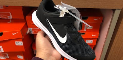 intelligens Distrahere Armstrong 16 Insanely Easy Ways to Score Cheap Nike Gear - The Krazy Coupon Lady