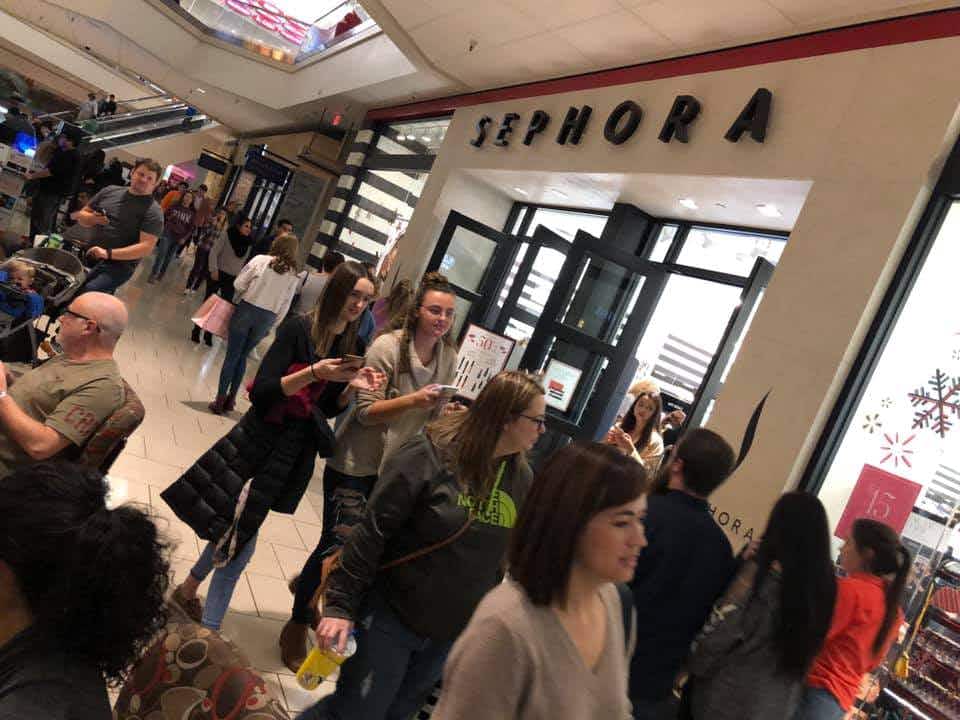 Crowds outside Sephora store on Black Friday.