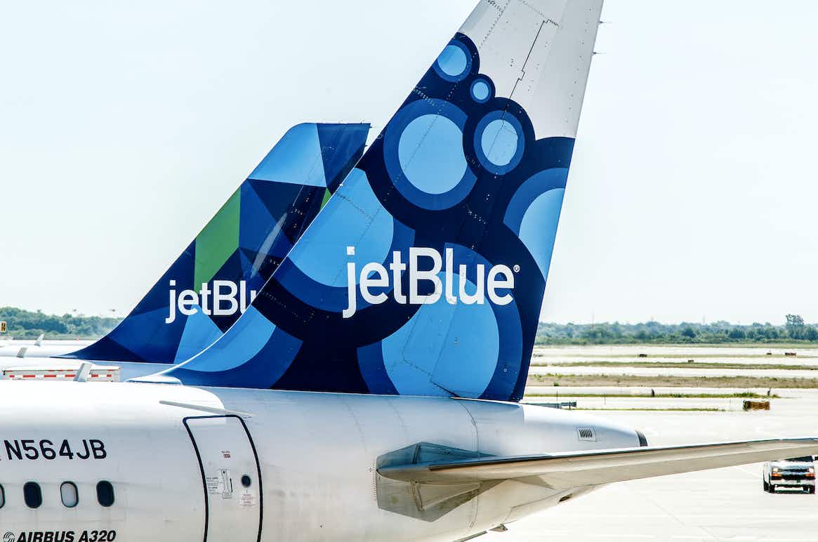 jetBlue airplanes on the tarmac