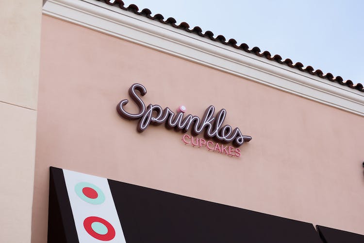 The exterior of a Sprinkles Cupcakes location