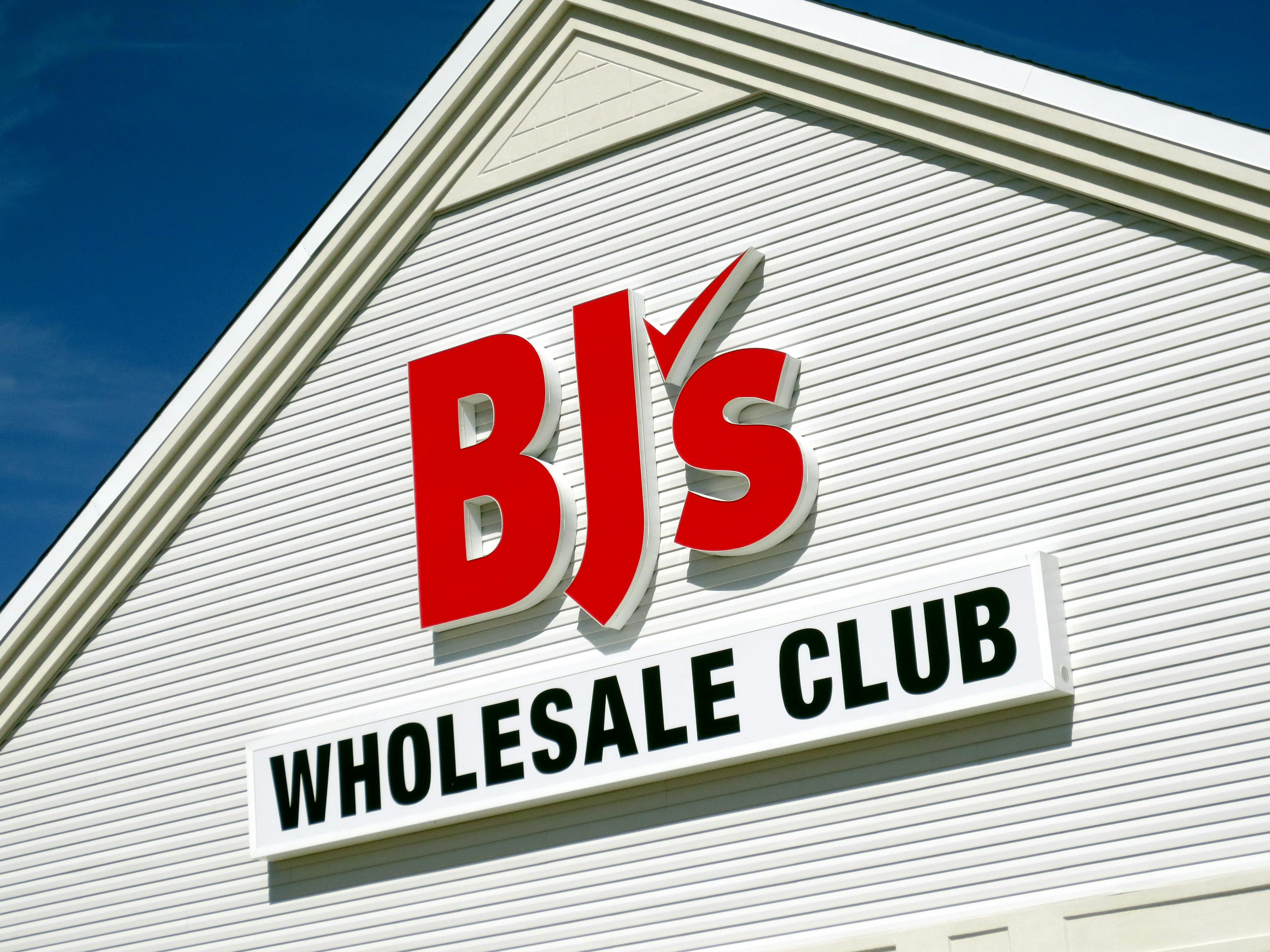 BJ's wholesale club storefront