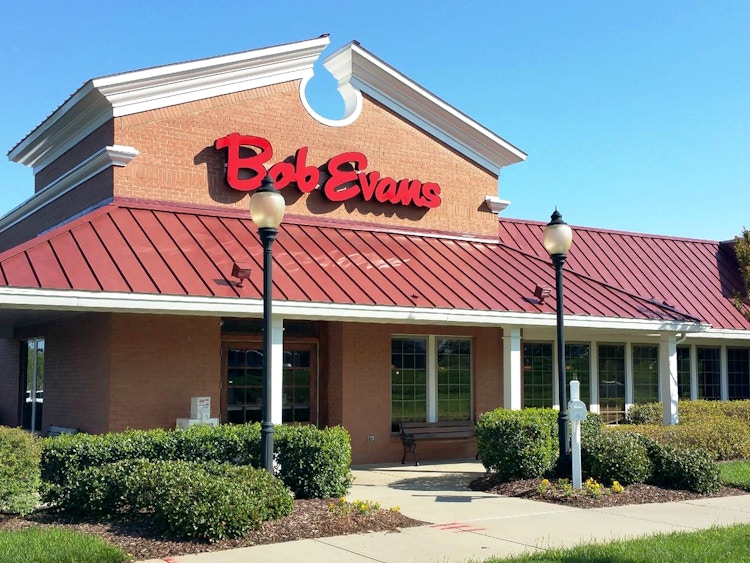 exterior of bob evans restaurant