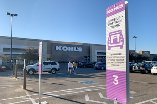 Kohls store drive up order pickup sign