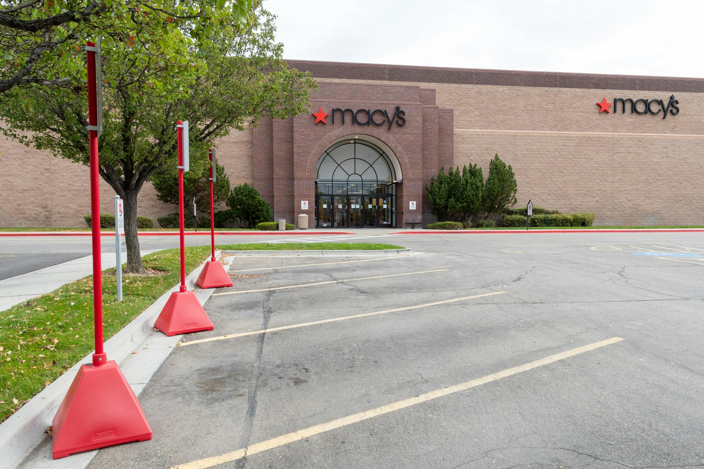 38 Retail Stores Now Offering Curbside Pickup The Krazy Coupon Lady 38 Retail Stores Now Offering Curbside Pickup The Krazy Coupon Lady