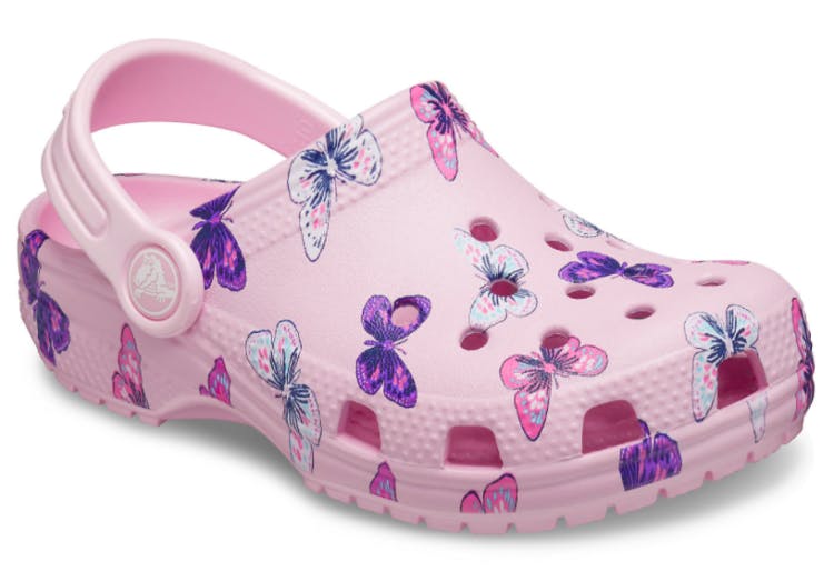 Save 25% Sitewide on Crocs.com + Healthcare Worker Freebie - The Krazy Coupon Lady