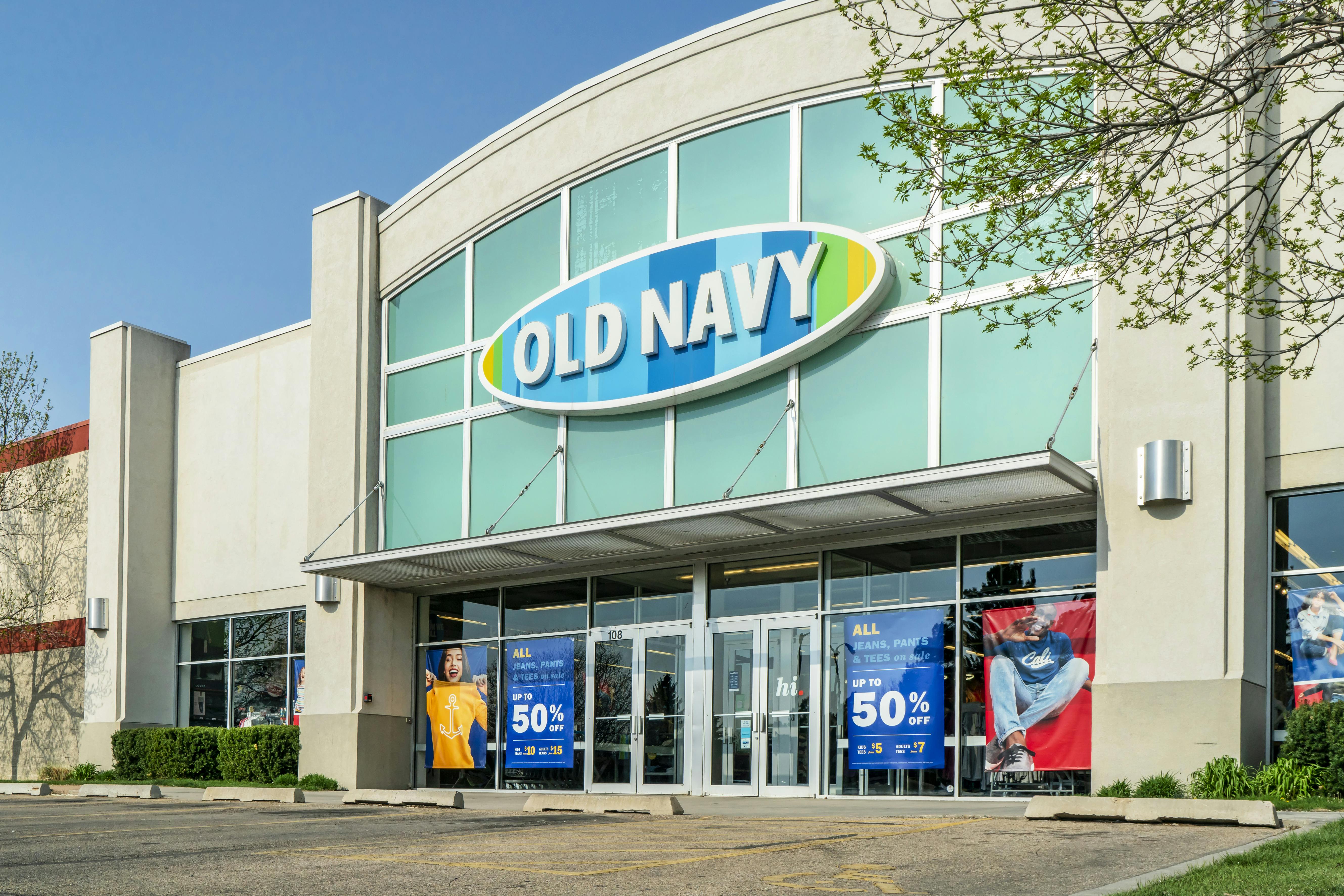 Old Navy Black Friday 2023 Shopping Tips & Savings Hacks The Krazy