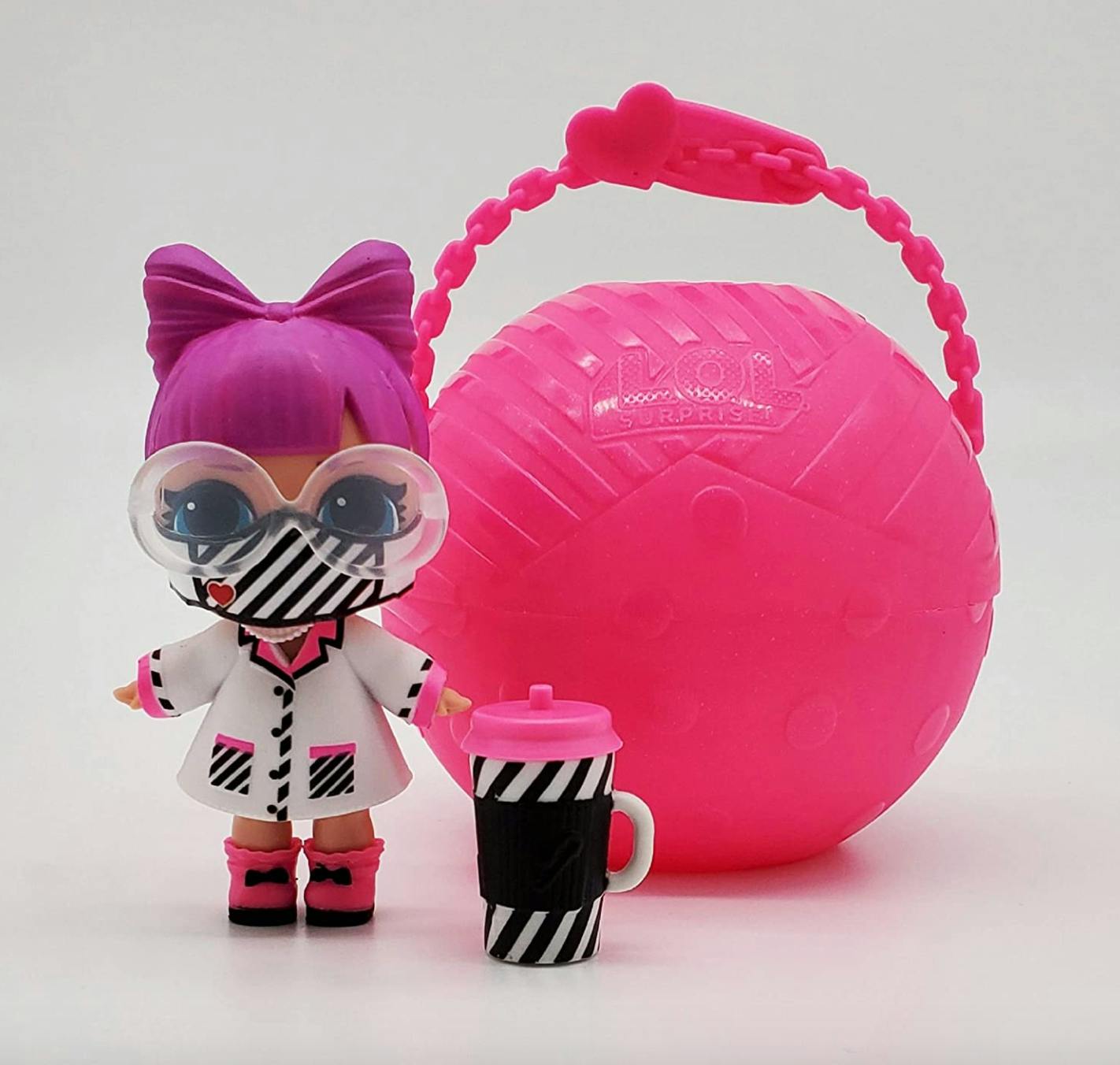 Lol Surprise Bigger Surprise Winter Disco Prezzo 725 screen shot 2020 05 08 at 90455 am 1588950341 1588950341