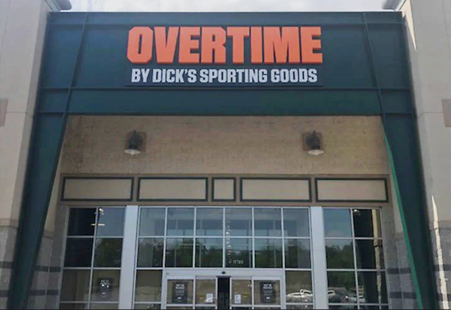 A Dick's Sporting Goods Warehouse opened up in Avon recently, and