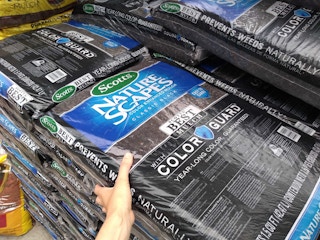 lowes scotts nature scapes mulch 061120132130179 1591929194 1591929194 scaled