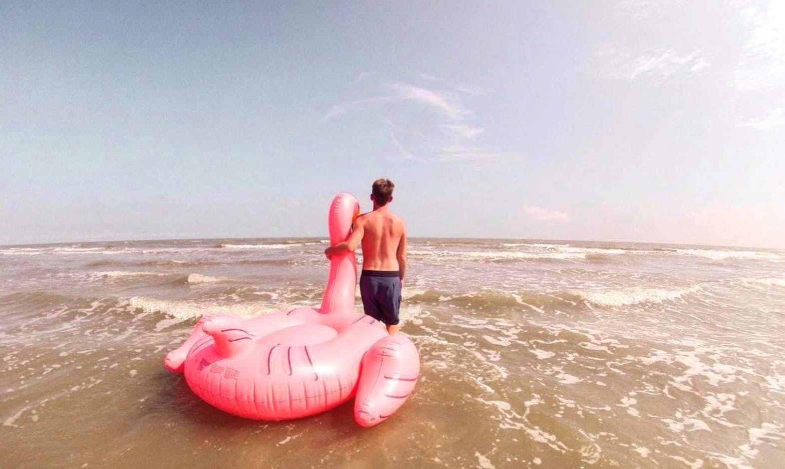 giant flamingo float amazon