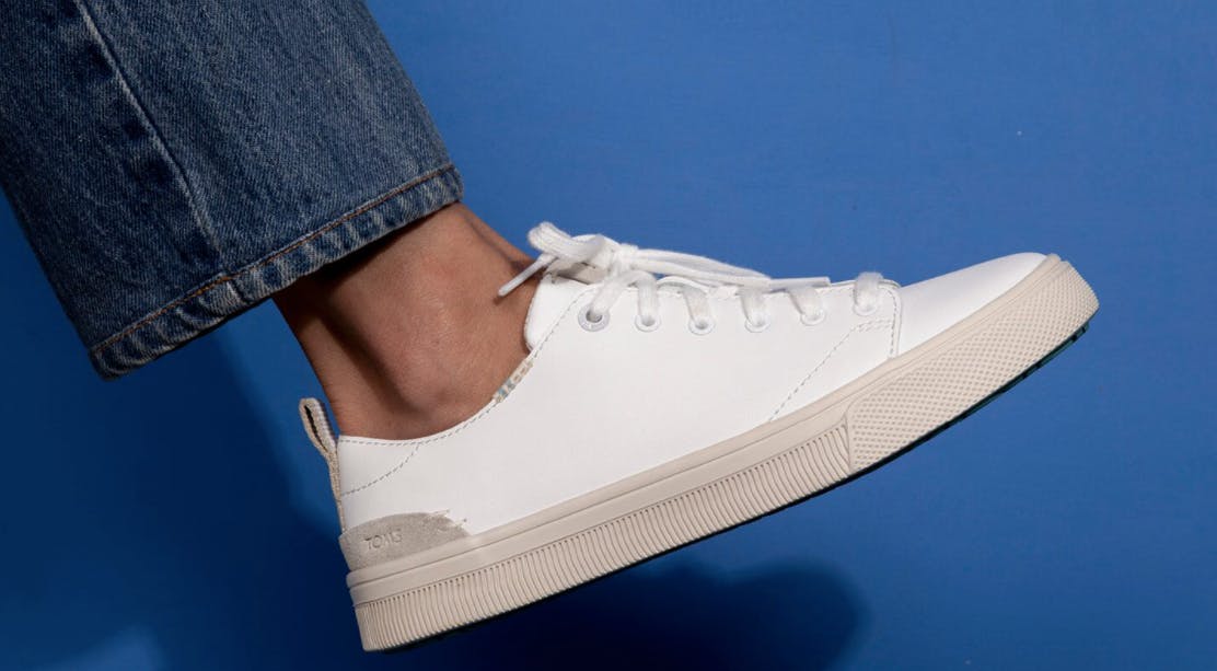 Up To 75 Off Toms Shoes As Low As 20 The Krazy Coupon Lady