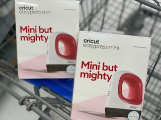 walmart cricut easypress mini 061720851238 1592404926 1592404926 scaled e1620136427639