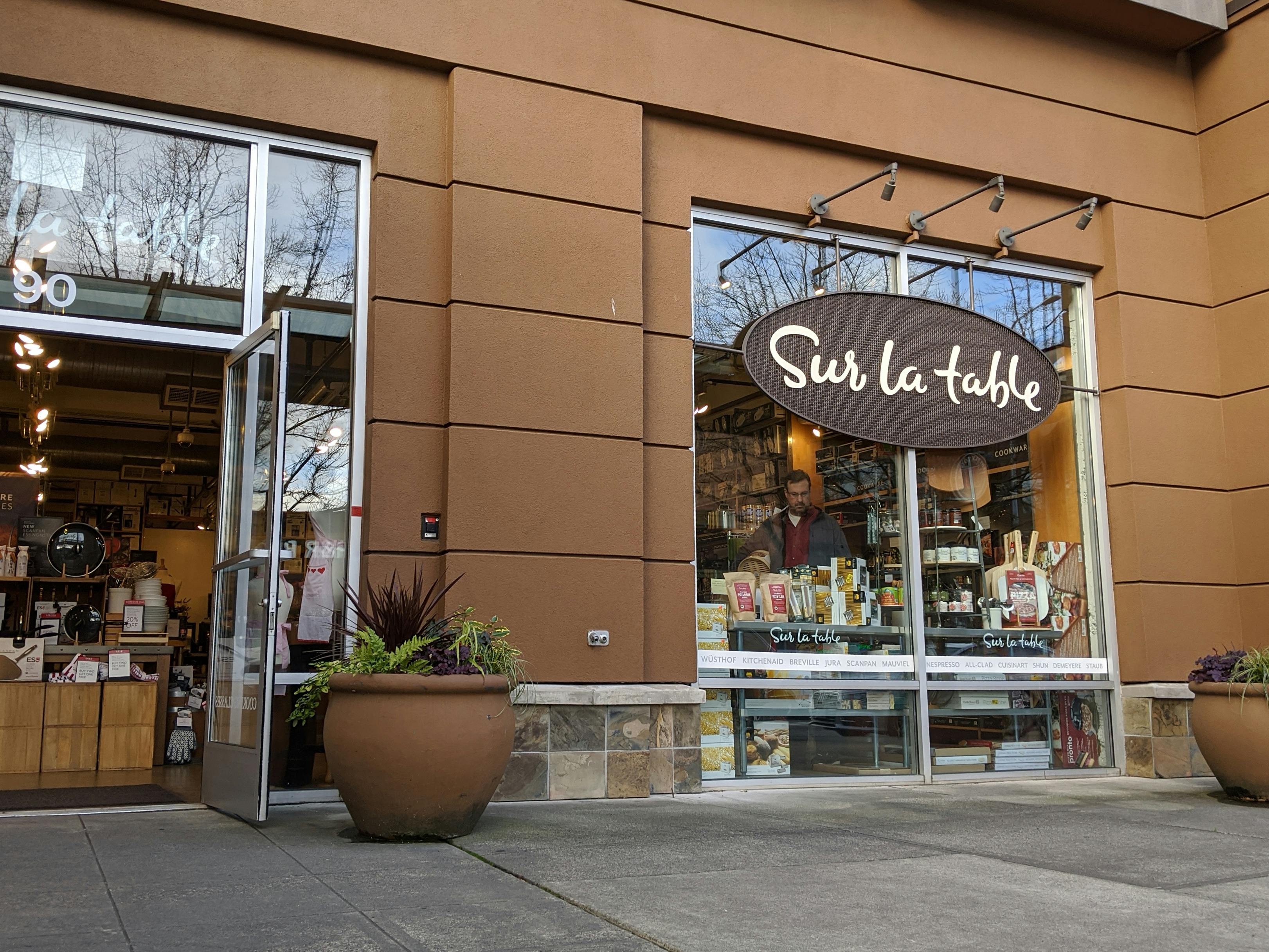 Sur La Table Might Finally Be Affordable, Thanks to Closeout Sales
