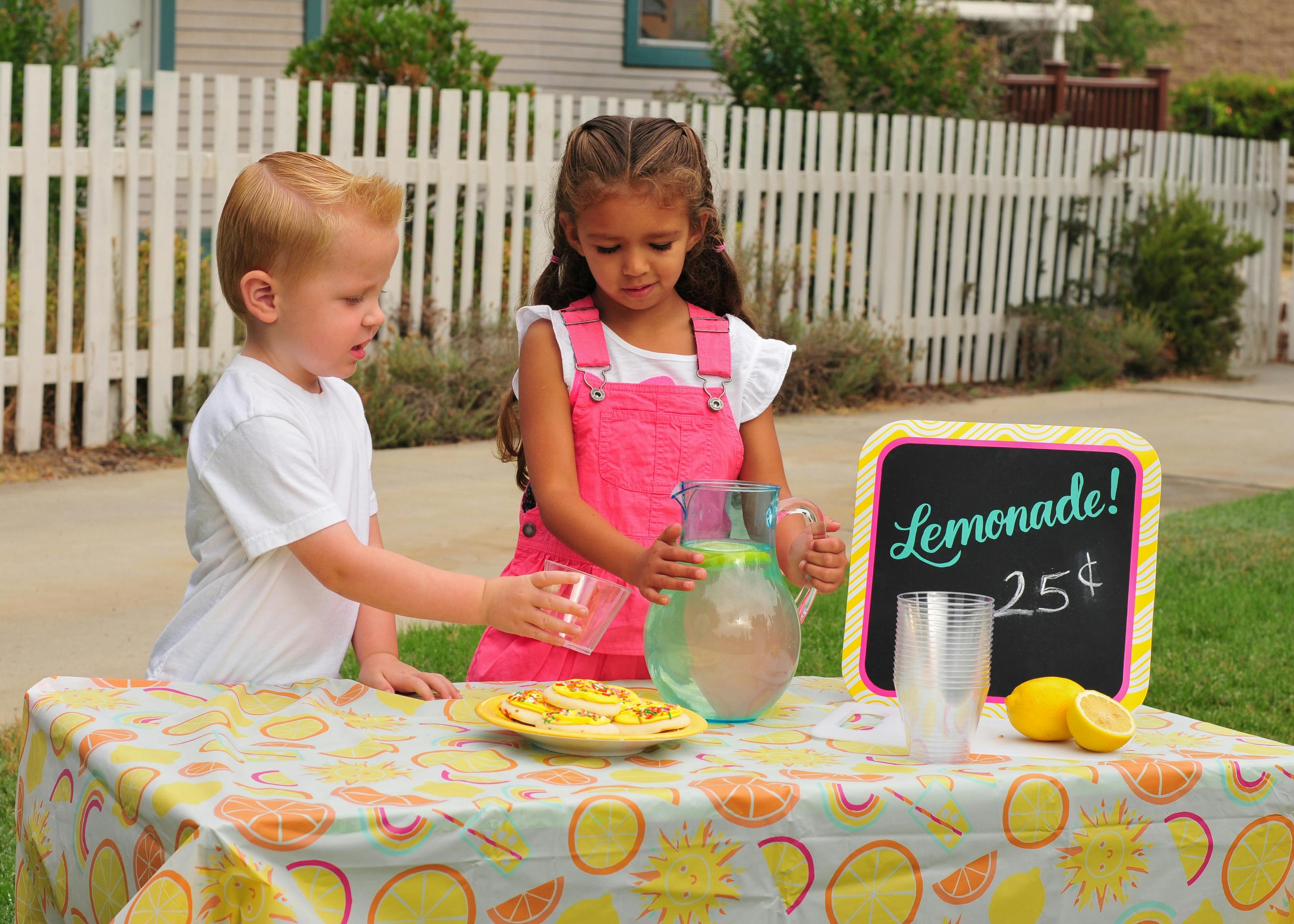 Country Time Is Giving $100 'Bailouts' to Lemonade Stand Kids