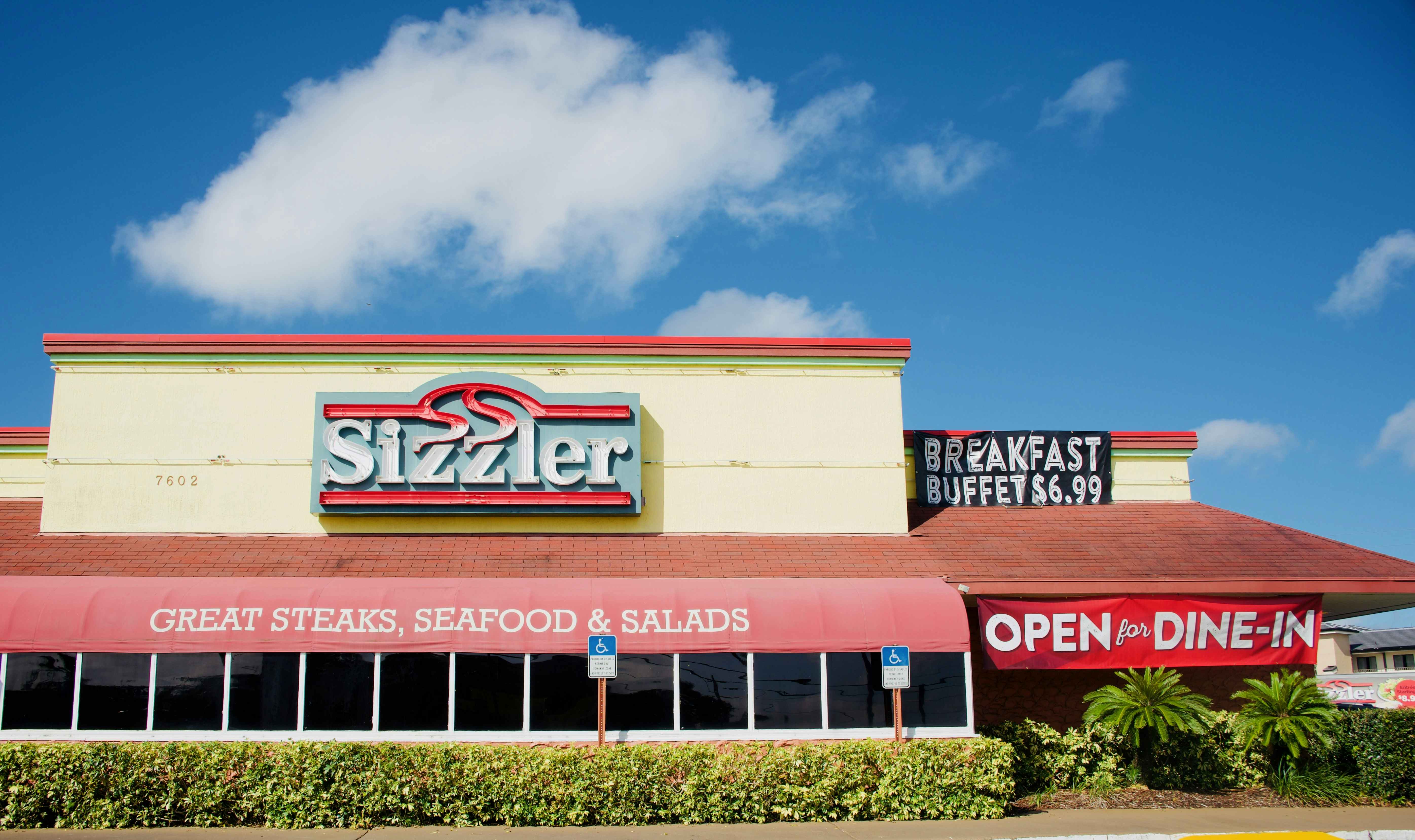 Sizzler restaurant storefront