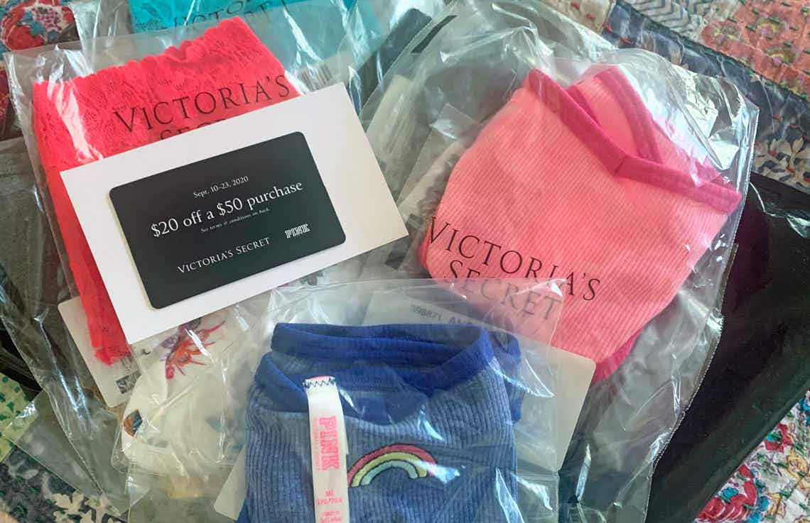 A Victoria's Secret online order with a rewards card