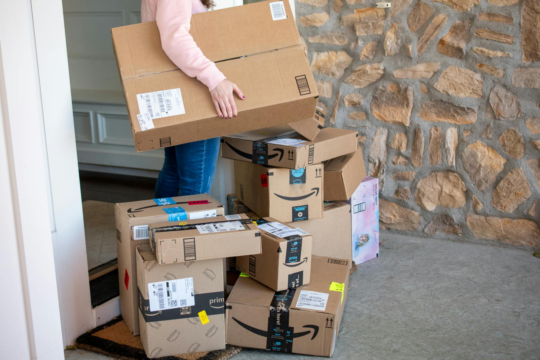 Amazon Layaway Lets You Shop Now & Pay Later — Even During the Holidays