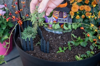 halloween witchs fairy garden diy moss 29 1599667018 1599667018