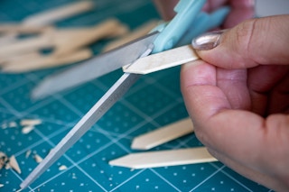 halloween witchs fairy garden diy picket fence 06 1599666339 1599666339