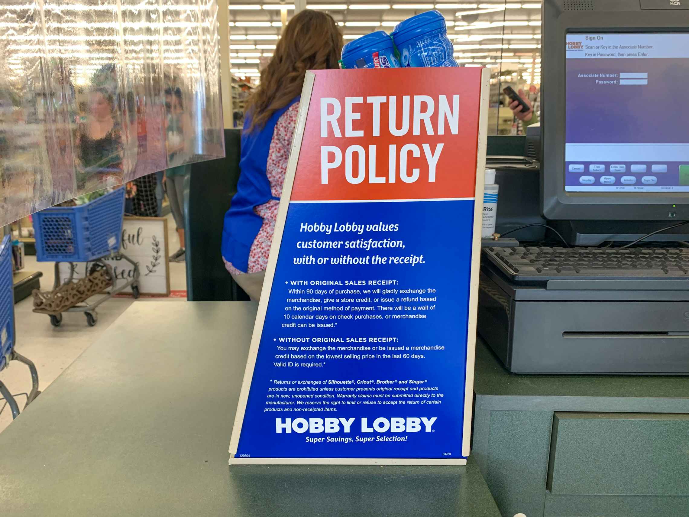 Return policy sign at Hobby Lobby
